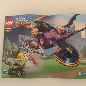 Lego Batgirl Batjet Chase